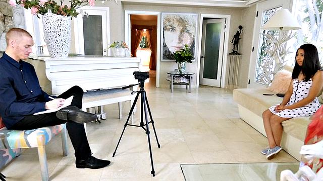 Small Girl Makes Moves