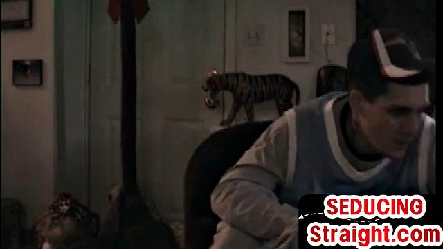 Real retro amateur guy sucked by hungry DILF at home