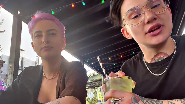 Inked lesbian licks and eats GFs pussy at home