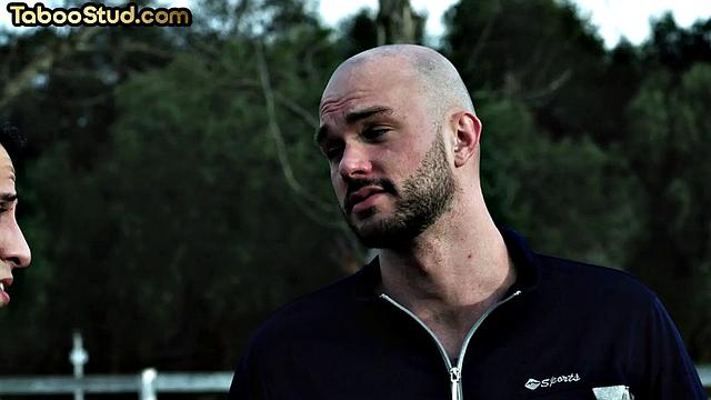 Athletic stud gets doggystyled by Boyfriend