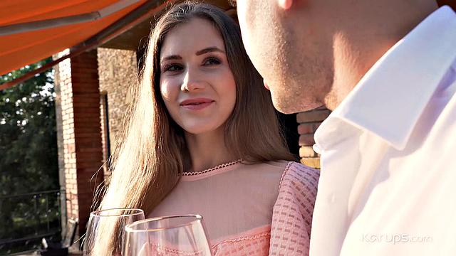 Мэри Рок больше кайфует на диване, чем большинство на отдыхе