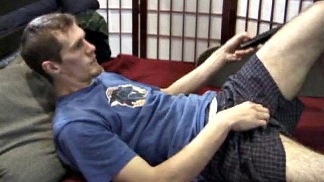 Jonathan Priest: Athletic Body and Edgy Good Looks