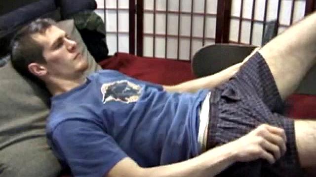 Jonathan Priest: Athletic Body and Edgy Good Looks