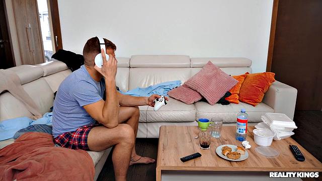 Clean House, Filthy uck