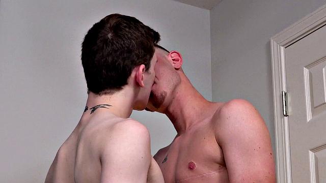 FTM amateur licked and fucked at home by twink