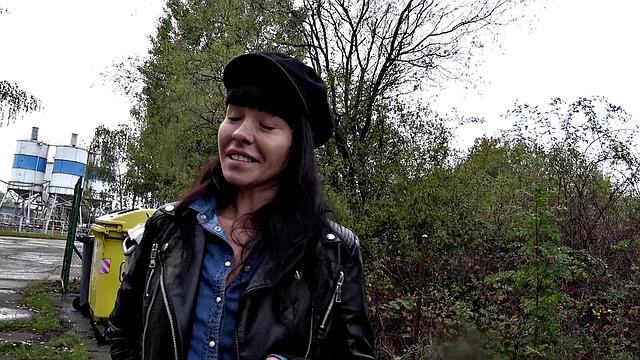 Mouthful of cum for sexy brunette