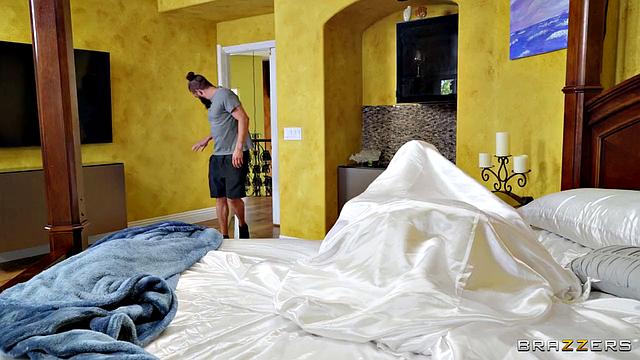 Sneaky 69 Dupes Partner