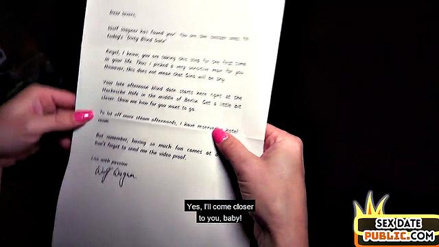 Blonde cougar loves giving head