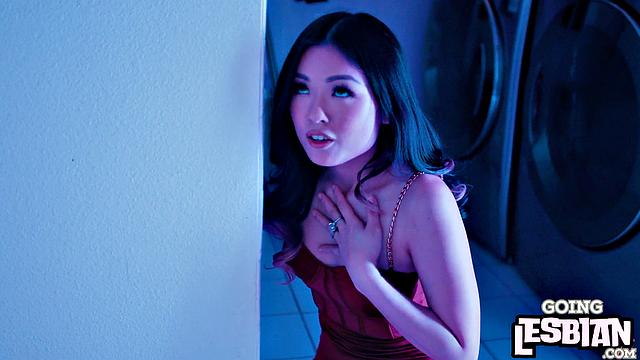 Nasty lesbo pussylicking tiny asian