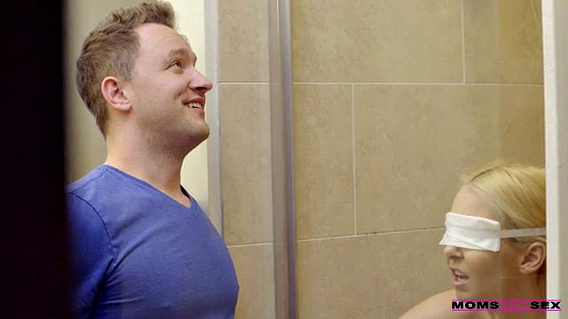 Helping my Step Mom - S8:E5