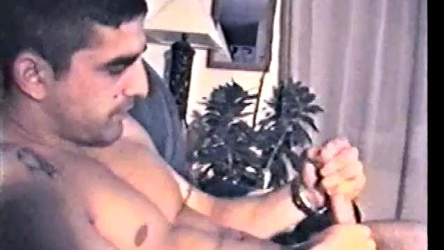 Знакомый Зак не сдержался и устроил страстный дроч в реале