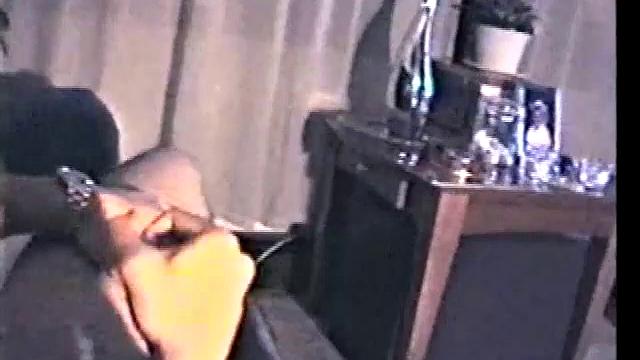 Знакомый Зак не сдержался и устроил страстный дроч в реале