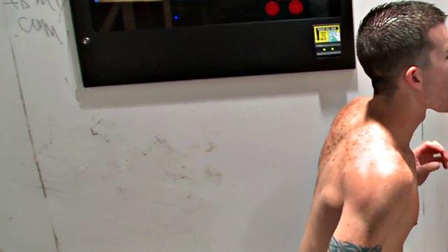 Real straight stud sucked by gay till facial cumshot