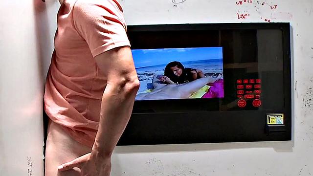 Real straight stud sucked by gay till facial cumshot