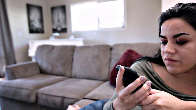 Sis Loves Me on Valentine's Day