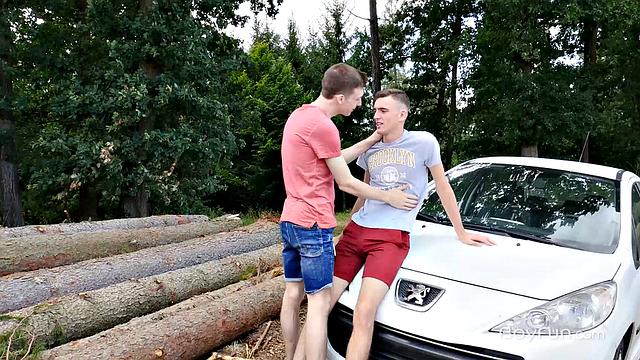 Adam Barnes - Josh Cavelin