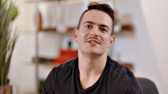 Inked solo eager jock wanks and cums after casting