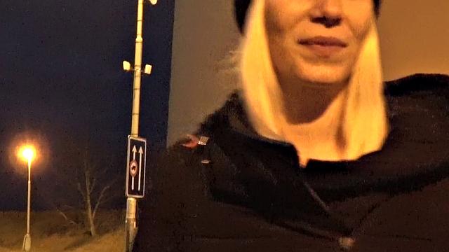 Cash-hungry blonde fucks for a quickie in Czech Republic