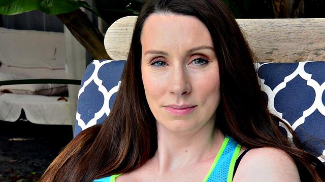 милфа реми мастурбирует между стиркой и семейными хлопотами