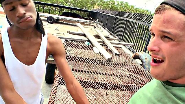 Ebony thug picked up and drilled in asshole outdoor