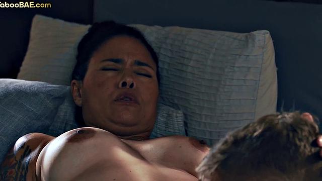 Big-booty Asian MILF cockriding after deepthroat and licking