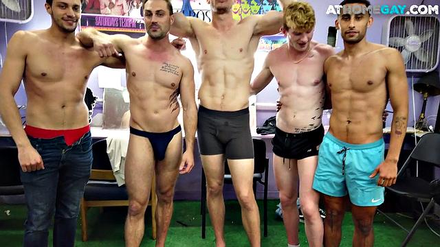 Real jocks and studs barebacking orgy at home