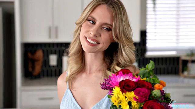 Flowers For Stepmom - S2:E10