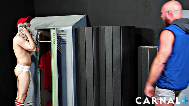 Cooling Off with LOGAN CROSS Vol. 2