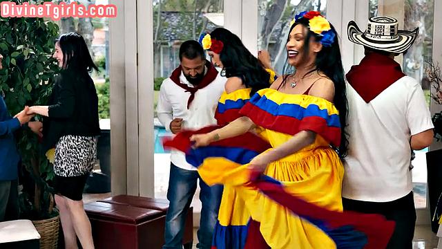 Cockhungry babes drilling each other