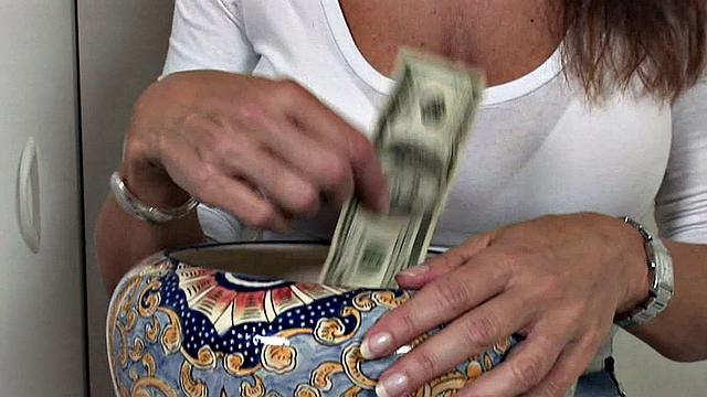 Now in HD: Gia Giancarlo resolves her rent issue.