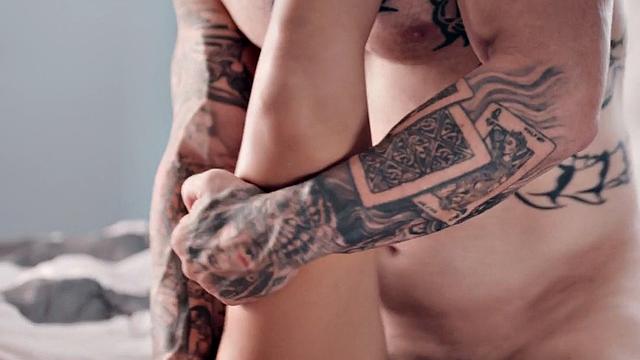 21yo stepdaughter licked and fucked by stepdaddy while alone