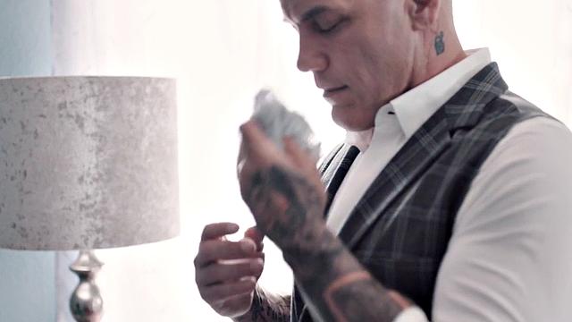 21yo stepdaughter licked and fucked by stepdaddy while alone