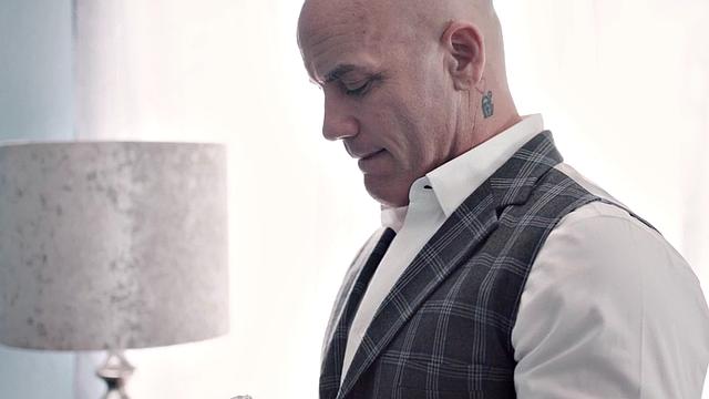 21yo stepdaughter licked and fucked by stepdaddy while alone