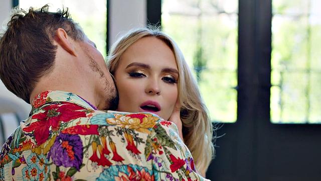 Hairypussy babe with medium boobs makes love with her BF