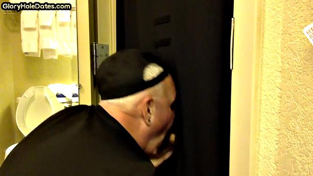 Homemade gaydaddy sucks gloryhole dick for cum in mouth