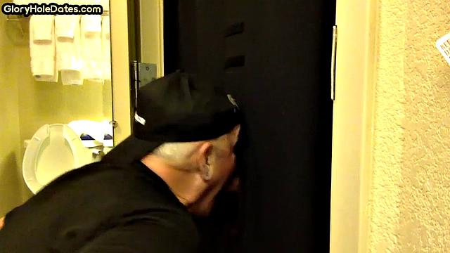 Homemade gaydaddy sucks gloryhole dick for cum in mouth