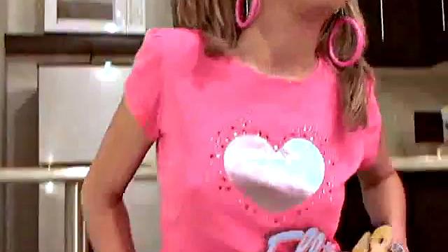 Sexy Teen Ellie is rubbing her pussy