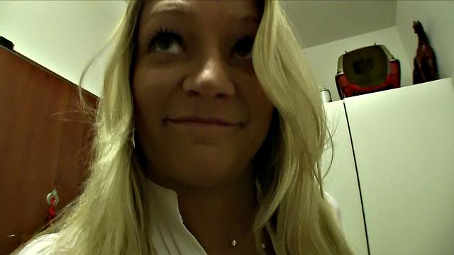 Apartment Shopping Turns Into Cum Fiesta