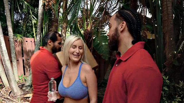 Bigbooty bae fucked by chocolate dick in wet pussy hole