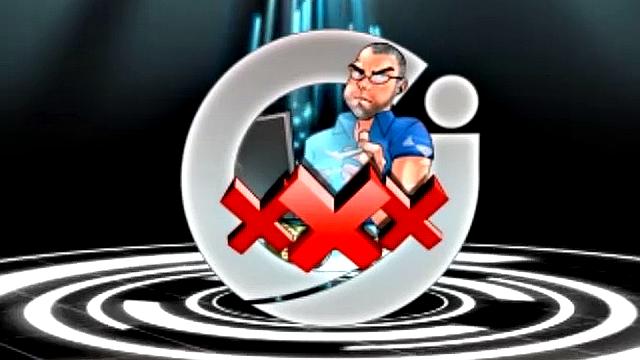 Roar Jerks Off With Dildo