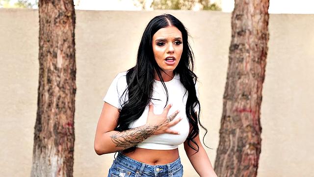 Tattooed big tit babe Desiree Nevada with her contractor