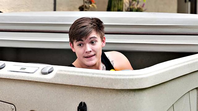 Tattooed big tit babe Desiree Nevada with her contractor