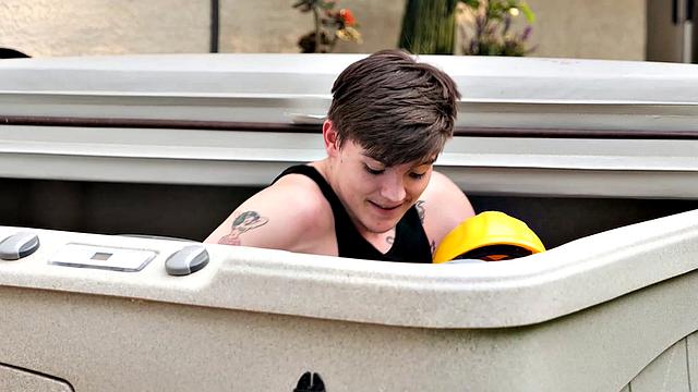 Tattooed big tit babe Desiree Nevada with her contractor