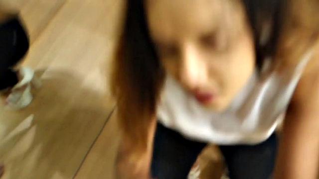 Jawdropping Asian Girl