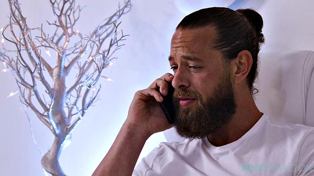 Teen Vanessa Sky fucks the boss to try to get a new job