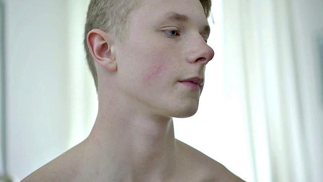 Underwear twink jerking off while showing his body