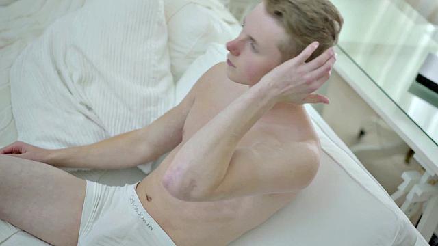 Underwear twink jerking off while showing his body