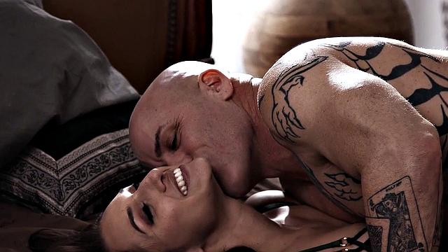 Busty nympho babe sucks and jerks before fucking in couple