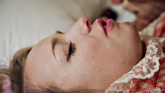 грязная мотельная ночь: carmen callaway под скрытой камерой в медведе