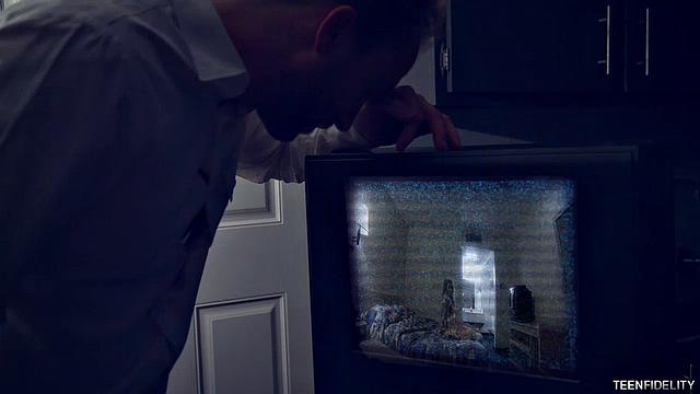 грязная мотельная ночь: carmen callaway под скрытой камерой в медведе